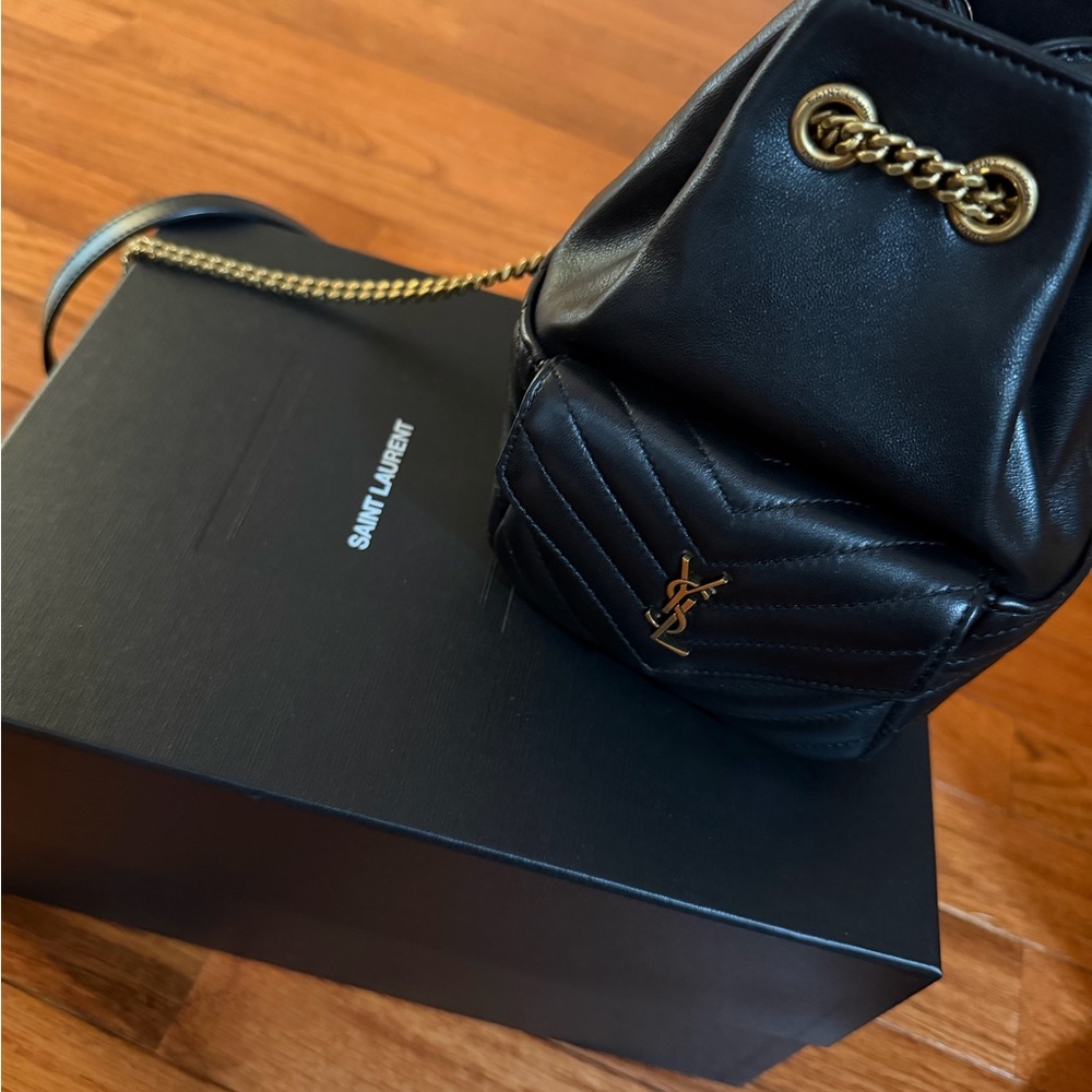Saint Laurent Black Quilted Crossbody Bag - Picture 8 of 16